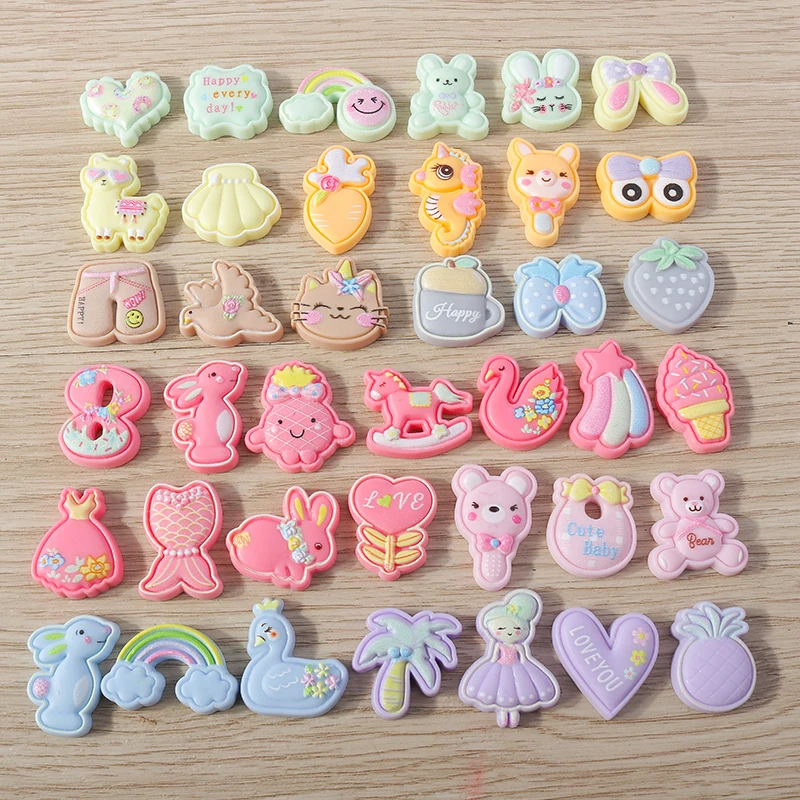 Tusember 15pcs Cute Mixed Animal Charms Hearts Rabbit Swan Bear Acrylic Resin Flat Back Planar for DIY Nail Art Phone Case Decor