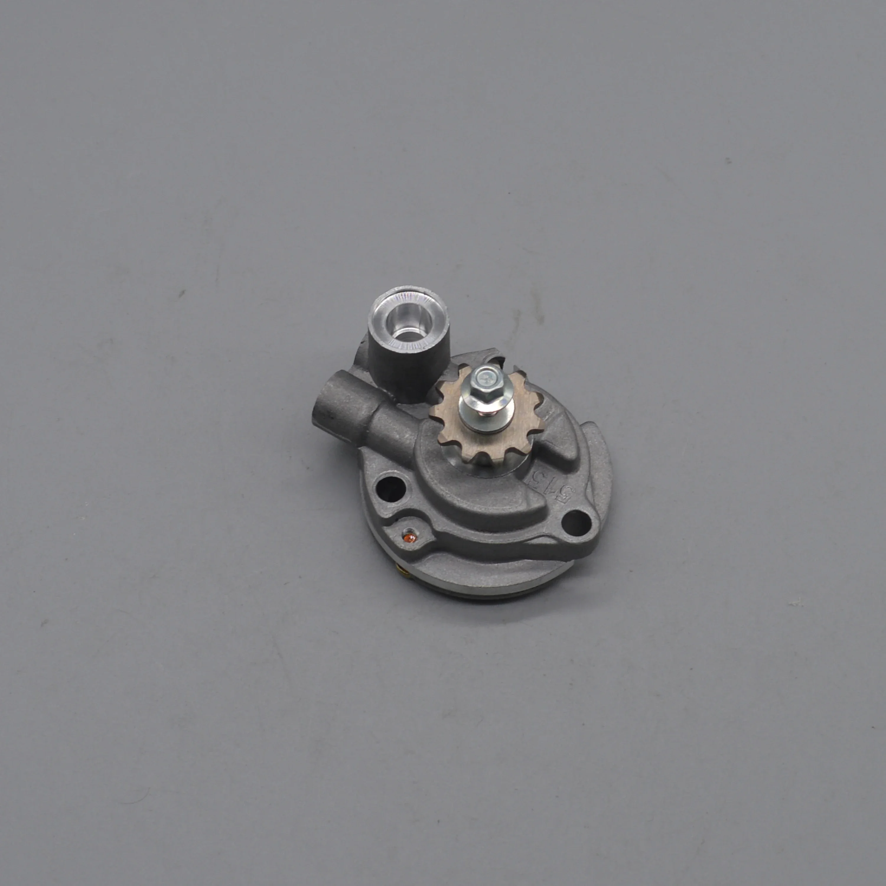 250cc engine oil pump gear for Benelli TNT25 TNT250 BN251 TRK251 LEONCINO250 / BN TNT TRK LEONCINO 25 / 250 / 251