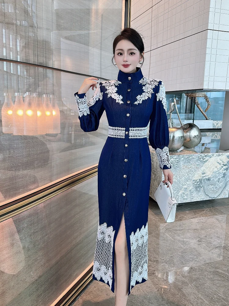 New Chinese style high-end embroidered lace dress for women in winter 2024with a retro and slim fit style long skirt for banquet