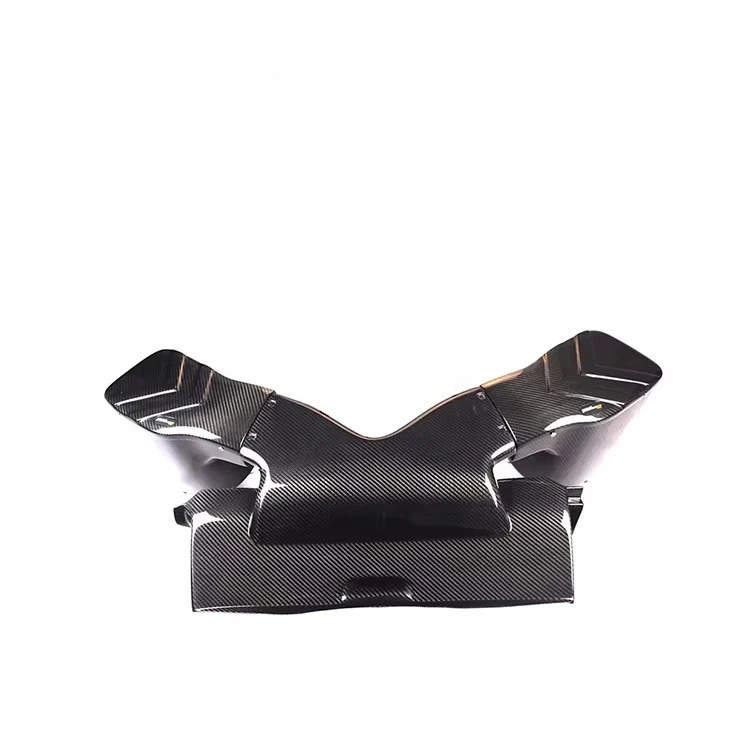 

Ghibli 3.0T 100% Dry Carbon Fiber Cold Intake System Clean and Clear Surface Texture New Conditions