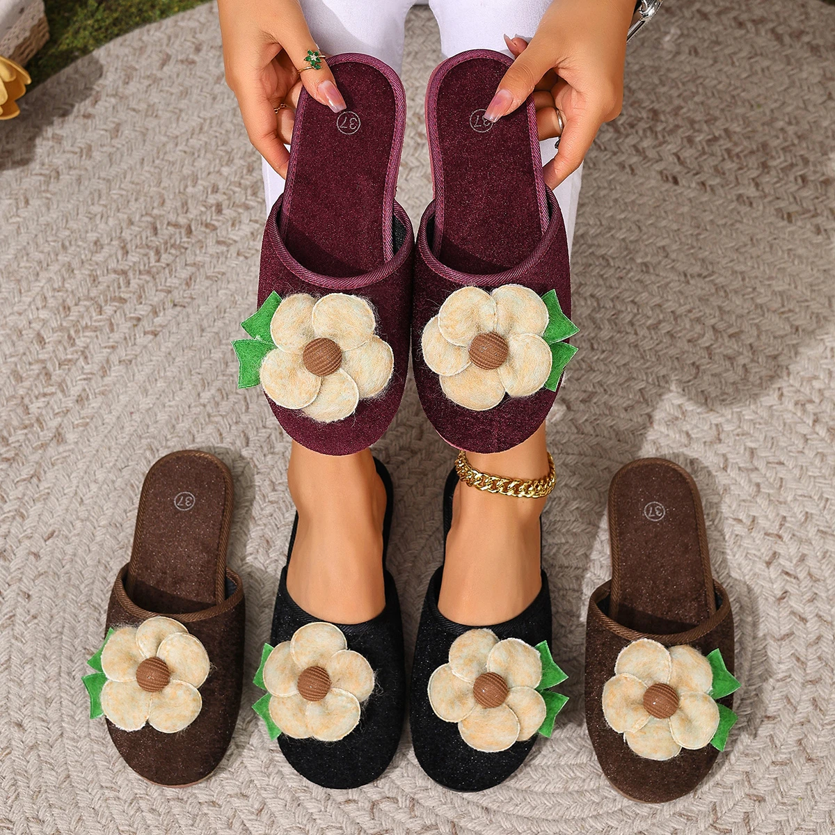 Women's Floral Decor Closed Toe Mules,Multi-color Velvet Flat Slippers,Soft Sole Indoor Home Wear Ladies Backless Shoes