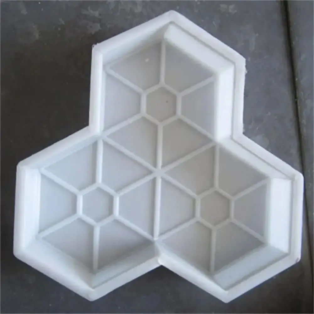 1Pcs Maple Leaves Shape Paving Brick Mould Plastic Reusable Concrete Path Maker Mold 25x5cm DIY Walkway Brick Mold