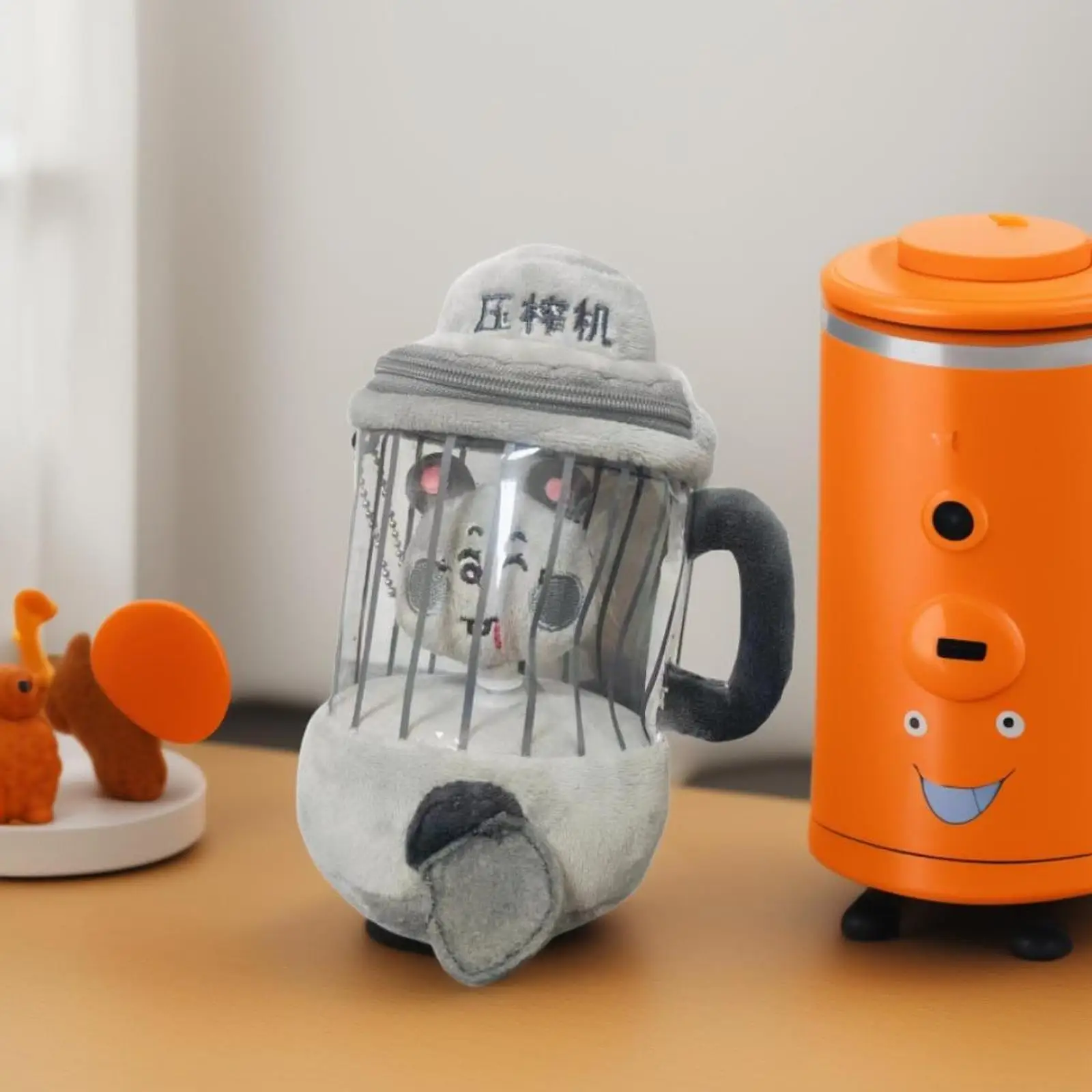 

Juicer Blender Plush Toy Lightweight Creative Portable Funny Cute Mixer Toy for Boys Girls Kids Children Gifts Party Favor