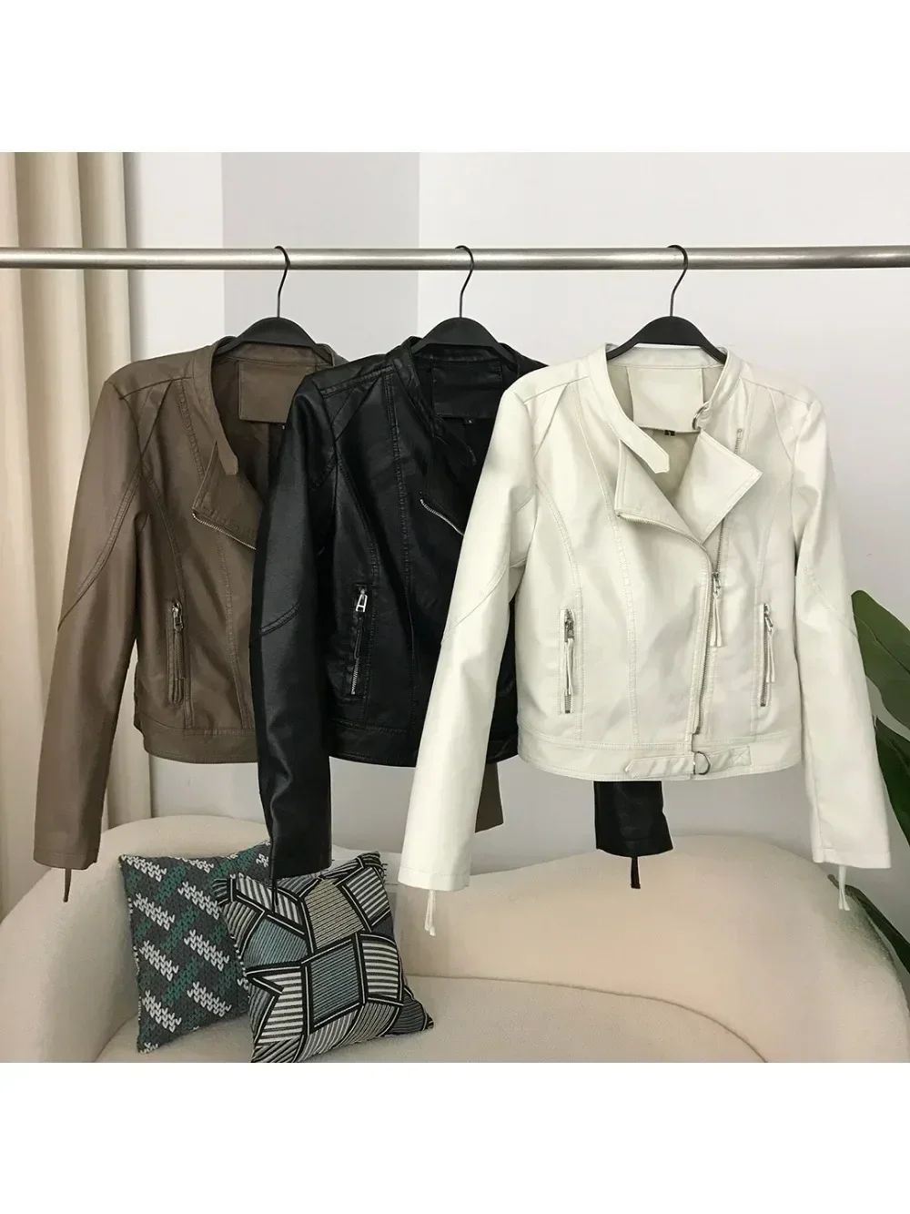 2024 Motorcycle Leather Jacket Spring New Style Slim Fit Versatile Stand Collar Small Leather Jacket Women Short Jacket Zippers