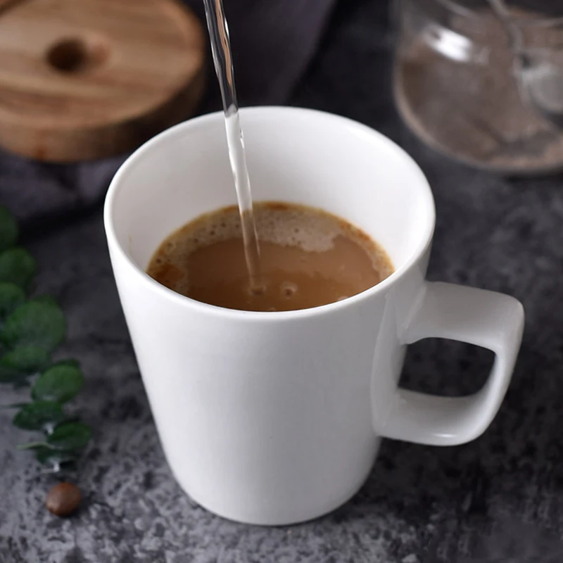 1Pc Creative Coffee Mug Pure White Ceramic Mug Tea Mug Milk Latte Coffee Drinking Cup Unique Irregular Design Porcelain Mug Gift