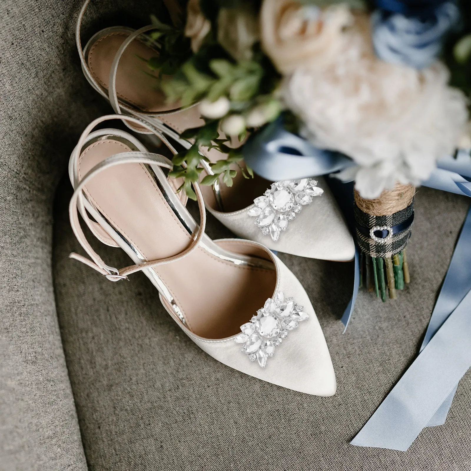 1Pair Rhinestone Decorative Shoe Clips Universal High Heels Bridal Wedding Shoe Charms Removable Secure Fit High Heels Clips