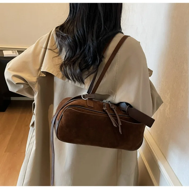 

Новая женская роскошная сумка-бокс 2026 года в стиле ретро с цветовыми блоками, корейская нишевая сумка-боулинг — миниатюрная квадратная сумка через плечо, элегантная ручная сумка