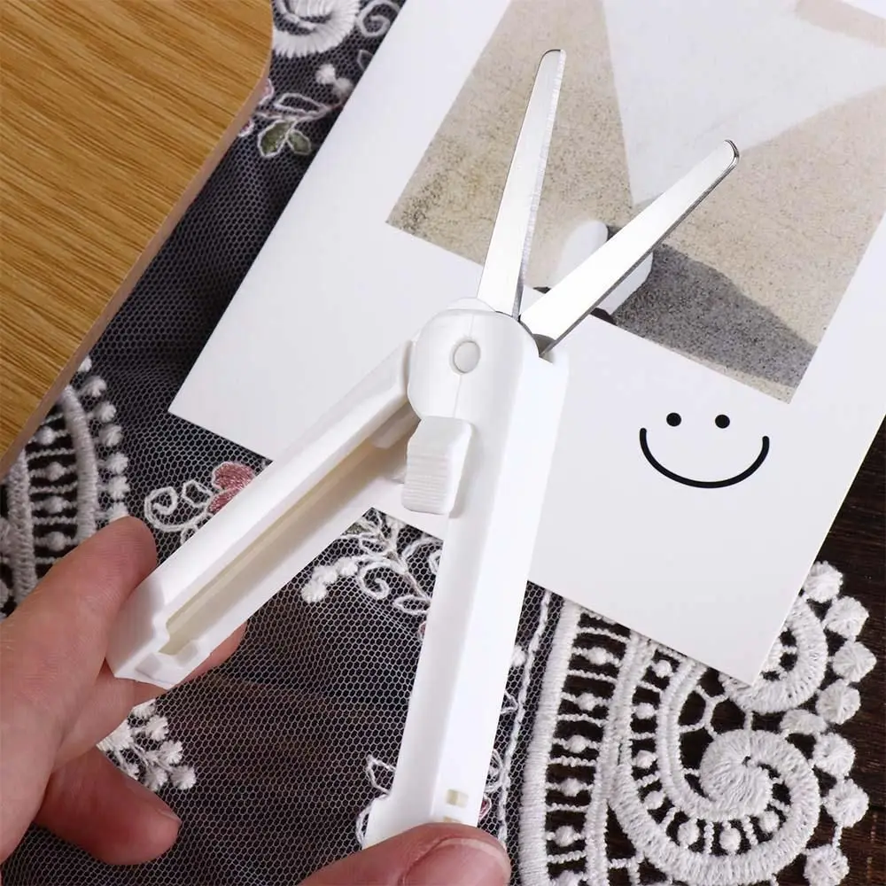 Mini Tesoura Retrátil Pequena, Escritório Multifuncional e Material Escolar, 1 Pc