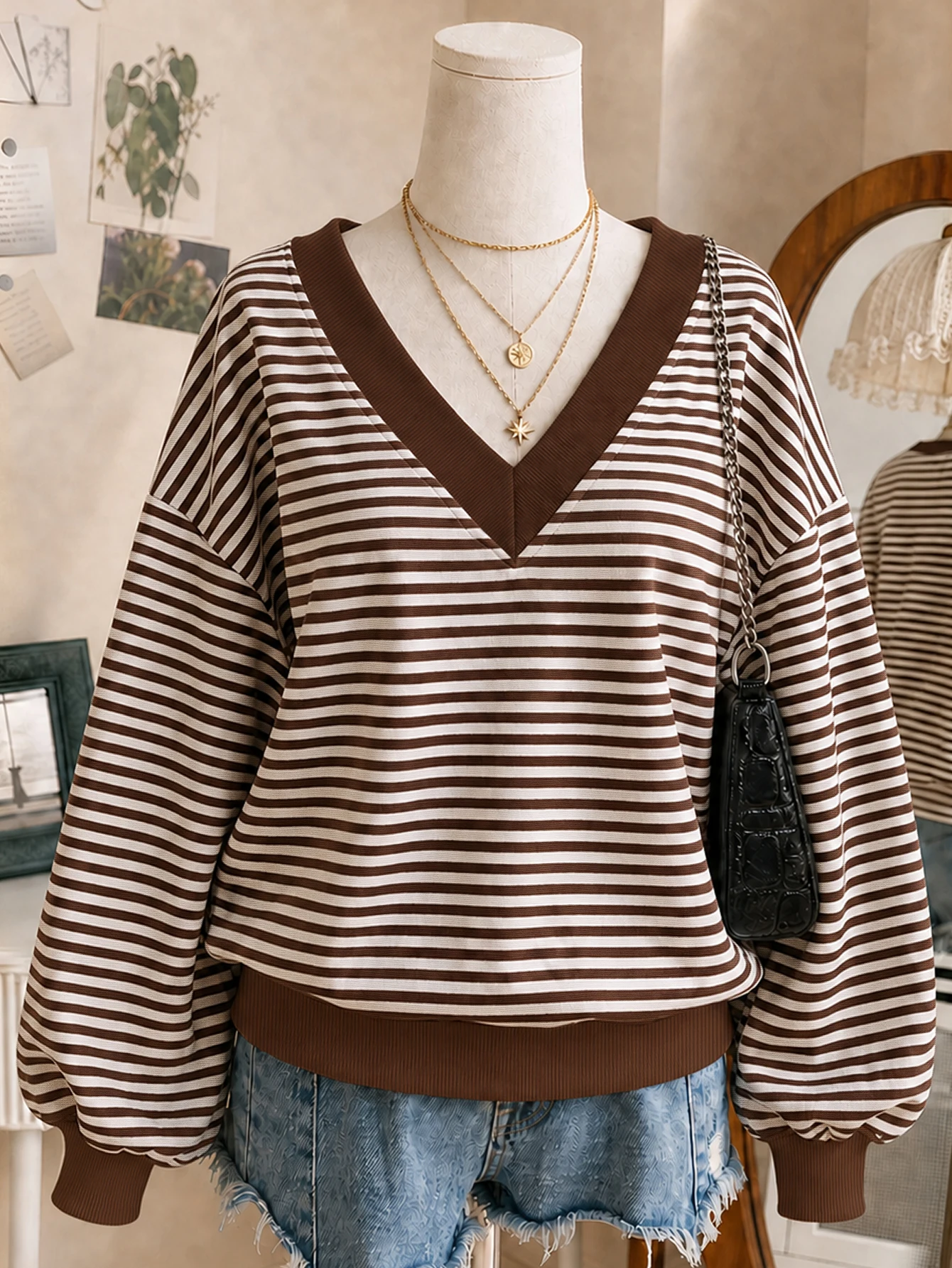 Ladies' Autumn-Winter 2026 New Blue-Striped Hoodie, Comfortable Casual Streetwear Fashion Women's Jacket.