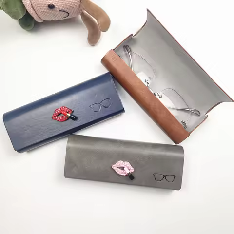 PU Leather Hard Spectacles Box Women's red lips Pattern Glasses Case Hard Anti Press Sunglasses Box Eyeglasses Cases B3