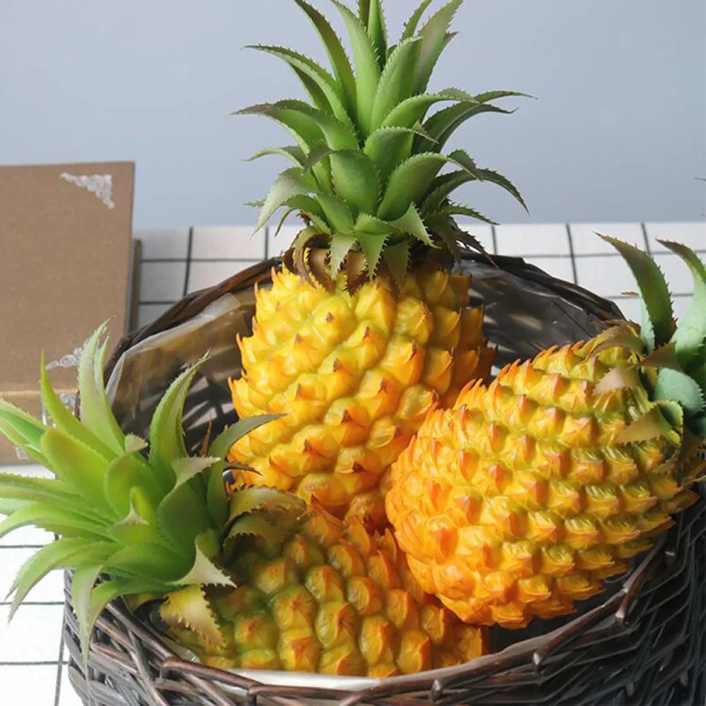 

Artificial Plastic Pineapple Fruit Fake Display For Kitchen Home Foods Decor Photography Props Festive Party Supply