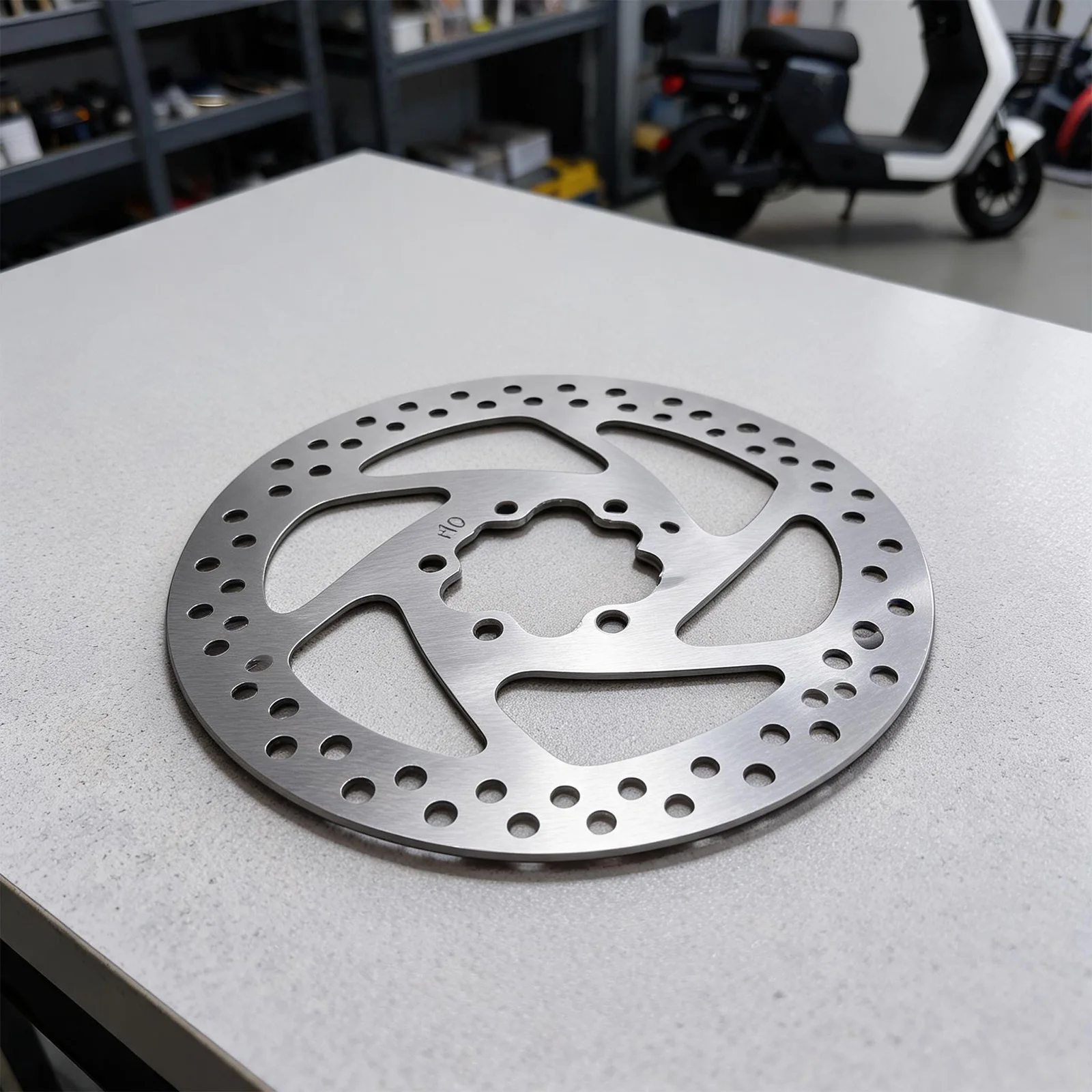 

Brake Replacement 18*18*0.5cm 140MM Disc Brake Compatible With Bicycles Lightweight Construction Long-lasting Performance