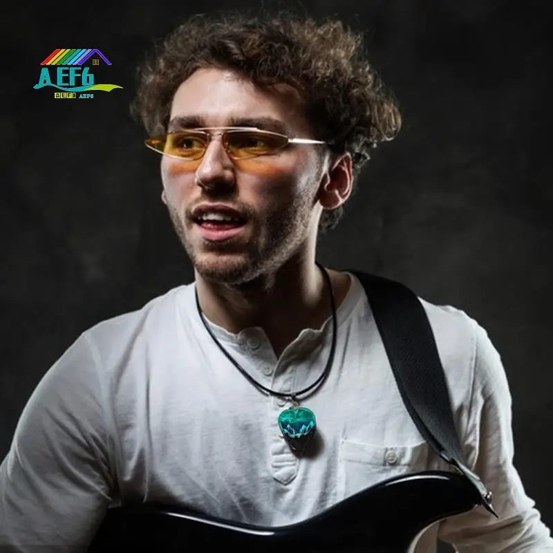 

AEF6-Guitar Touch Luminous Pick Epoxy Resin Guitar Pick Northern Lights Necklace Bass Guitar Pick