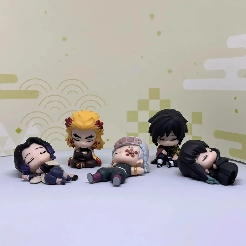 5 Stück/Set Demon Slayer Schlafende Team Chibi Figuren Niedliche Giyuu Rengoku Shinobu Tokito Tengen Anime Modell Ornament Mini Kapselspielzeug – Detail 2