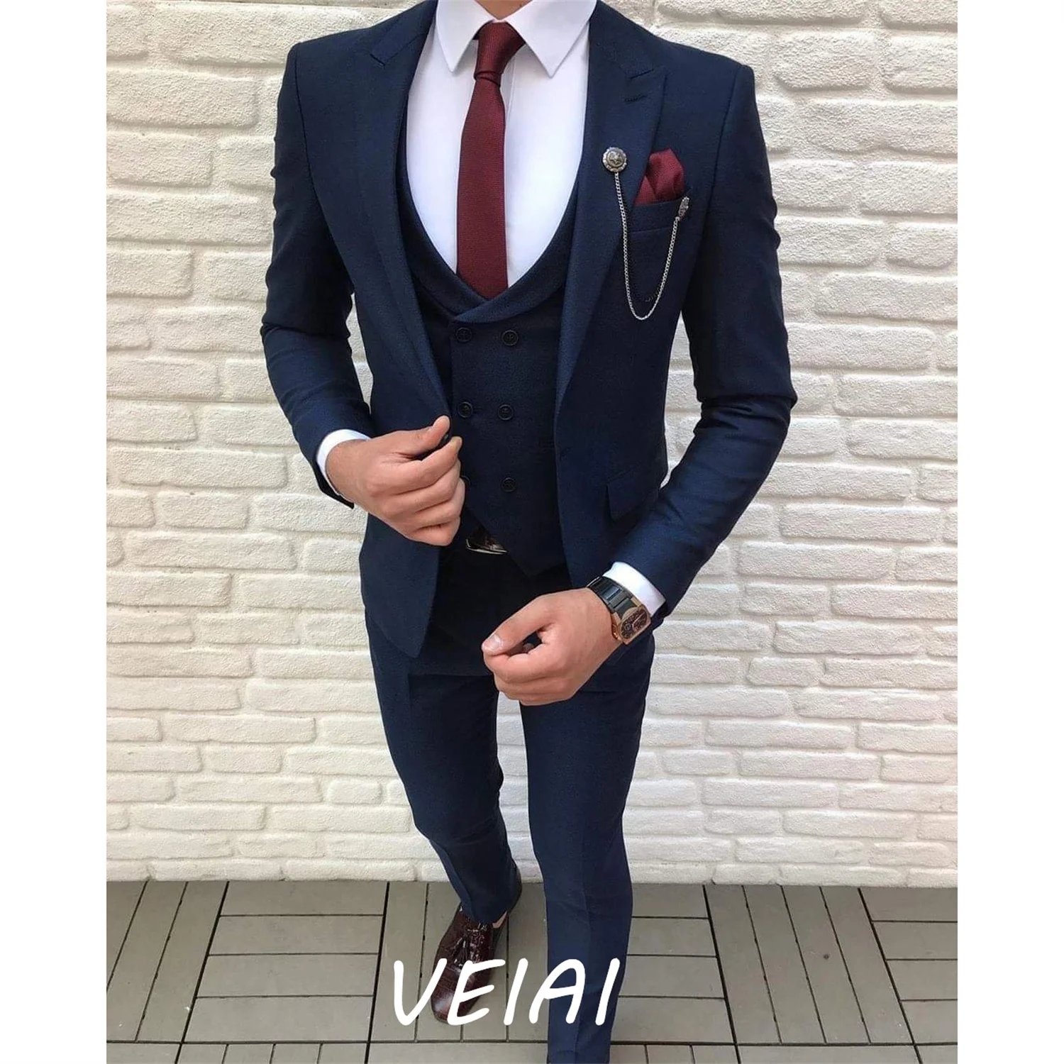 

CustomizedTailor Made Peak Lapel Navy Blue One Button Suit Men Double Breast Vest Slim Fit Groom Tuxedos Business 3 Pieces Suit