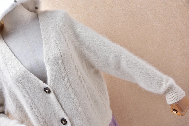 Donna Donna Primavera Autunno Abbigliamento Beige Peloso Angora Capelli di coniglio Lavorato a maglia Maniche lunghe Scollo a V Cardigan allentato Giacca maglione