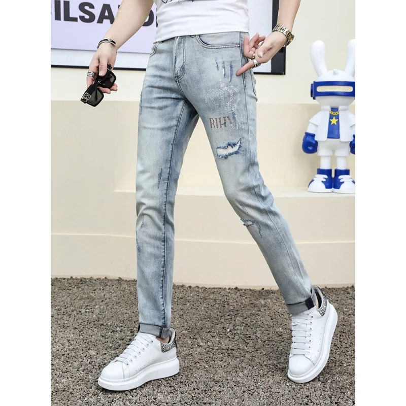 2024 light luxury high-end fashion trend hot stamping hot diamond casual jeans men's light blue slim small leg pants