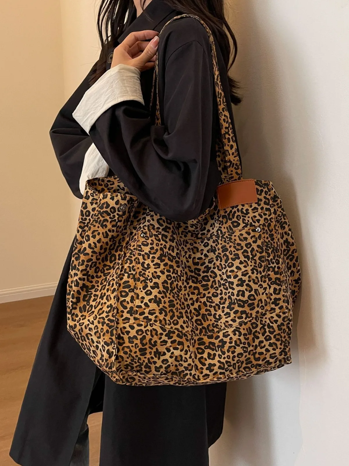 Oversized Leopard Prints Shoulder Bags For Women Deformable Canvas Large Capacity Shopping Totes 2023 Winter New Luxury Handbags