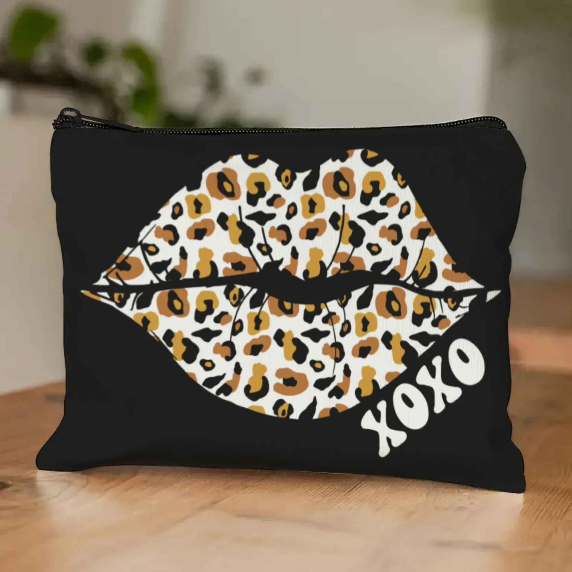 

Personalized Glamour Leopard Lips Pouch Stylish Design Compact Size for Travel Toiletries Fashionable Gifting Purse Organization