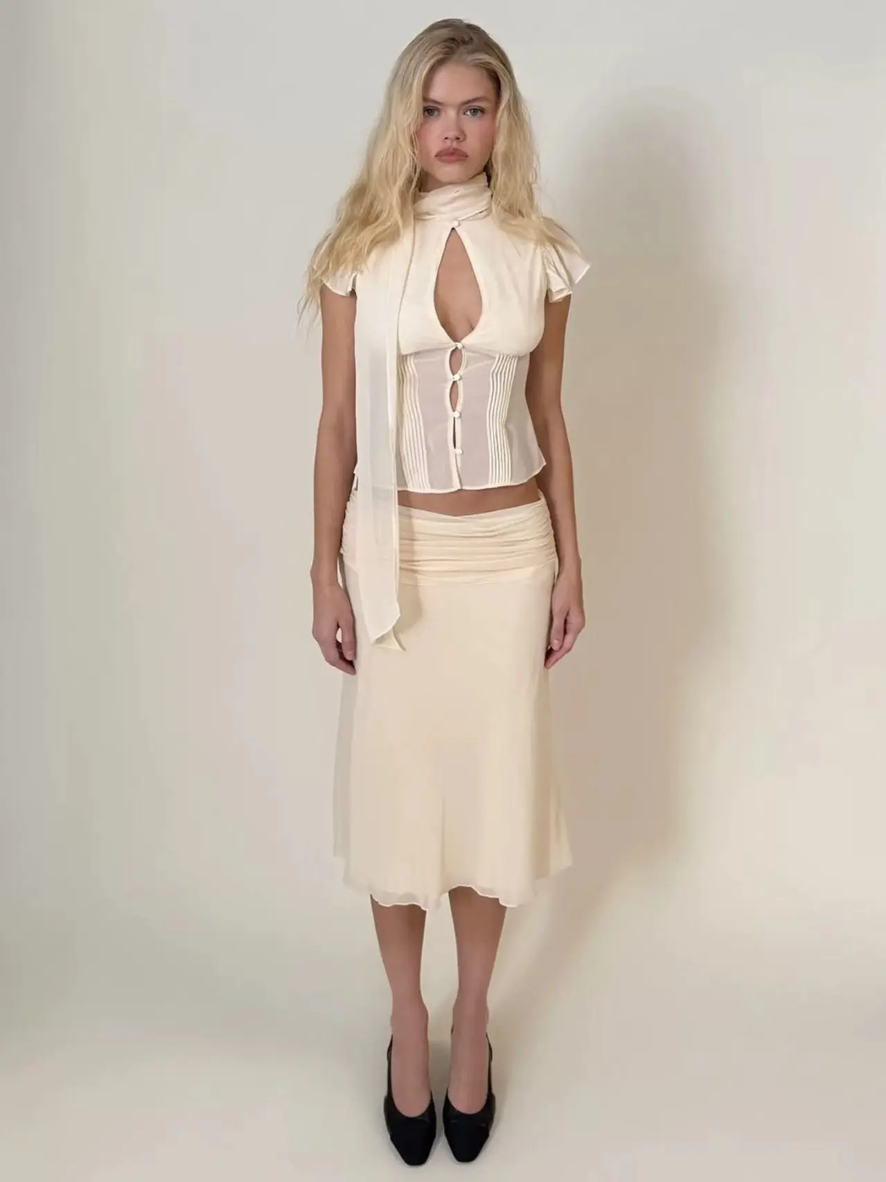 Guiz Apricot Silk Scarf Ribbon Chiffon Shirt Semi-Transparent High-Waist Waist-Cinching Top Low-Waist Pleated Skirt - Image 4