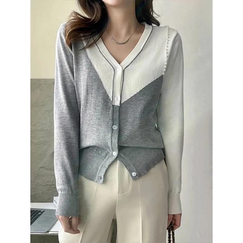 Pulls à col en V confortables pour femmes, tricots simples et décontractés, nouveaux abonnés, style à la mode, bouton, printemps, 2024