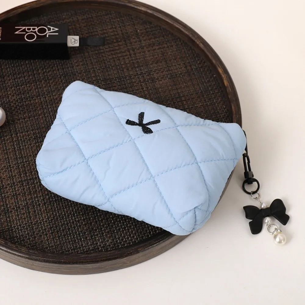 

Quilted Cotton Makeup Bag Bow Coquette Sanitary Napkins Storage Bag Large Capacity Coin Purse for Travel and Daily Use