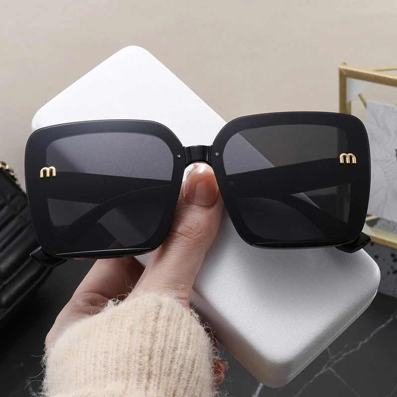 New Retro Square Sunglasses Women Fashion Minimalist Design Anti Blue Light Outdoor Anti UV Sun Glasses Double Beam Female