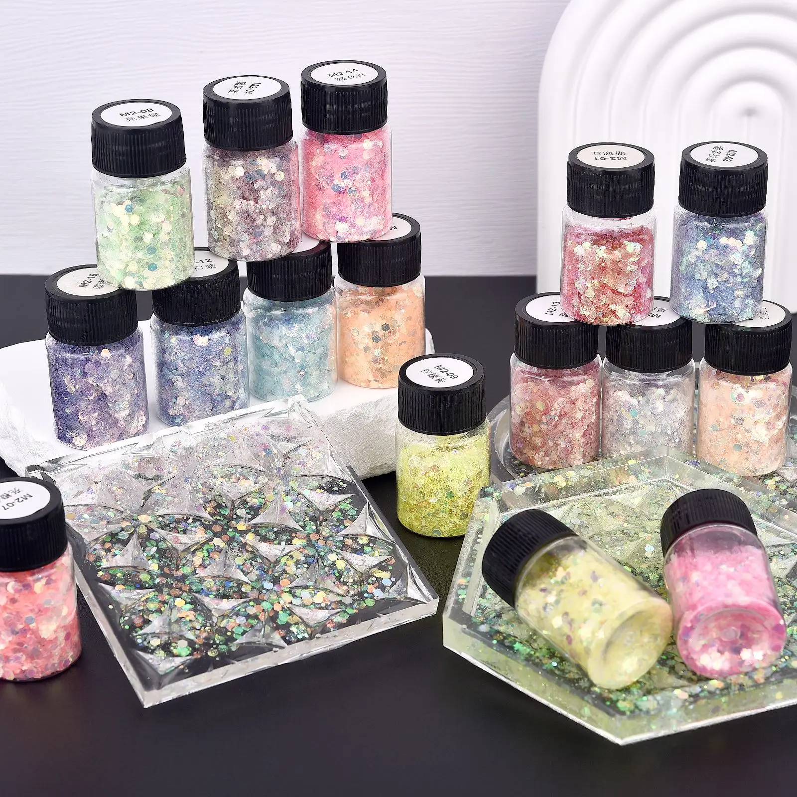 16 Color Luminous Sequins Glow In The Dark Glitters For DIY Epoxy Mold Jewelry Findings Nail Art Craft Resin Filling Decoration