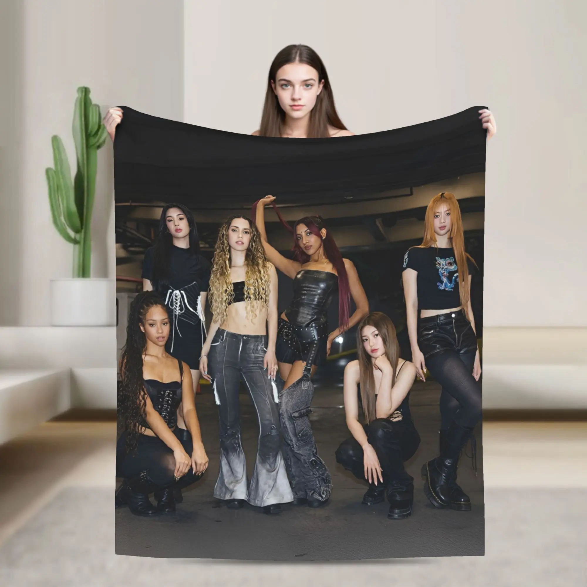 Katseyes Members Kpop Flannel Blanket Idol Novelty Throw Blankets for Home 200x150cm Rug Piece