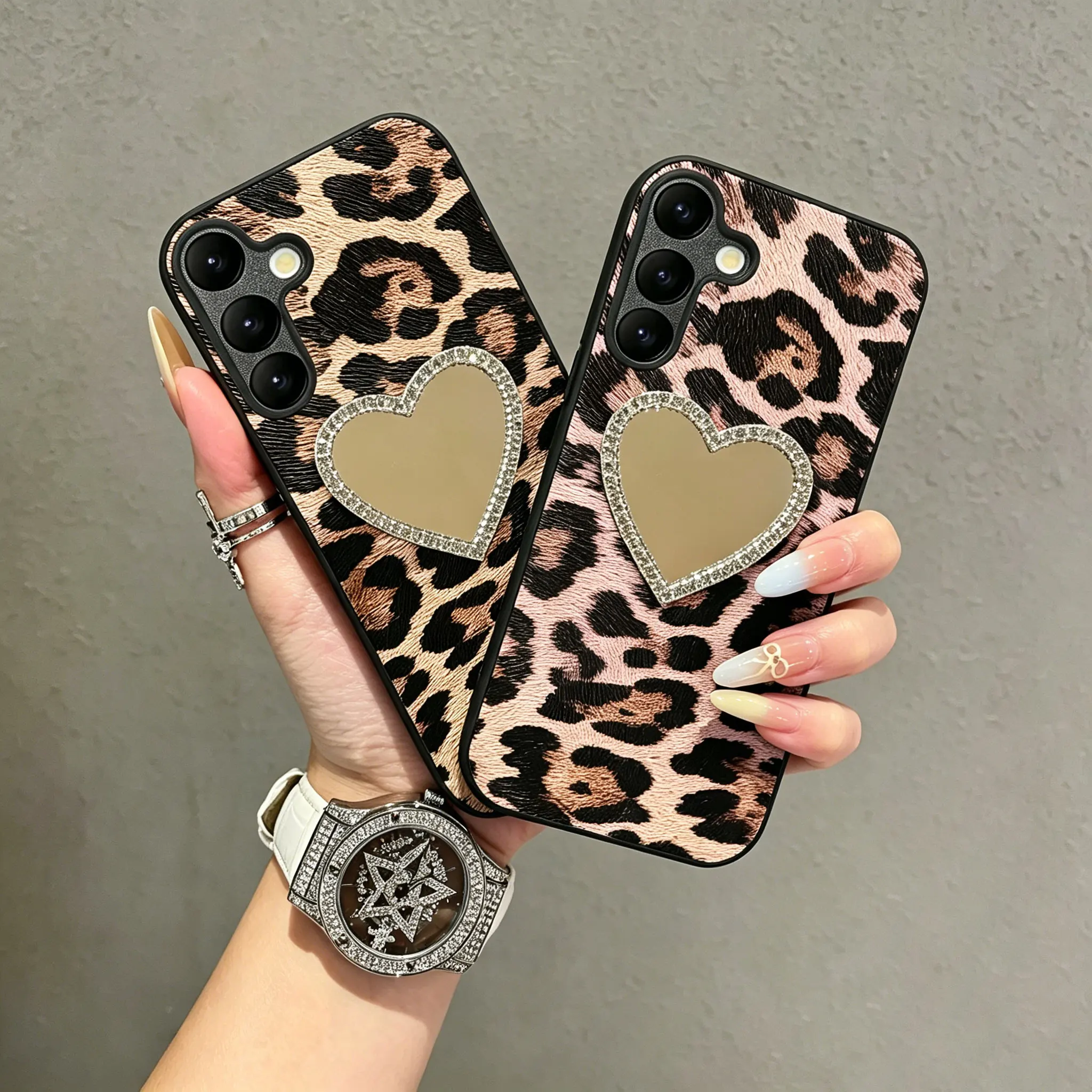Luxuriöse Leoparden-Leder-Handyhülle mit Herzspiegel für Samsung Galaxy A56 A55 A54 A57 A35 A36 A26 A25 A17 A16 A15 A14 A37