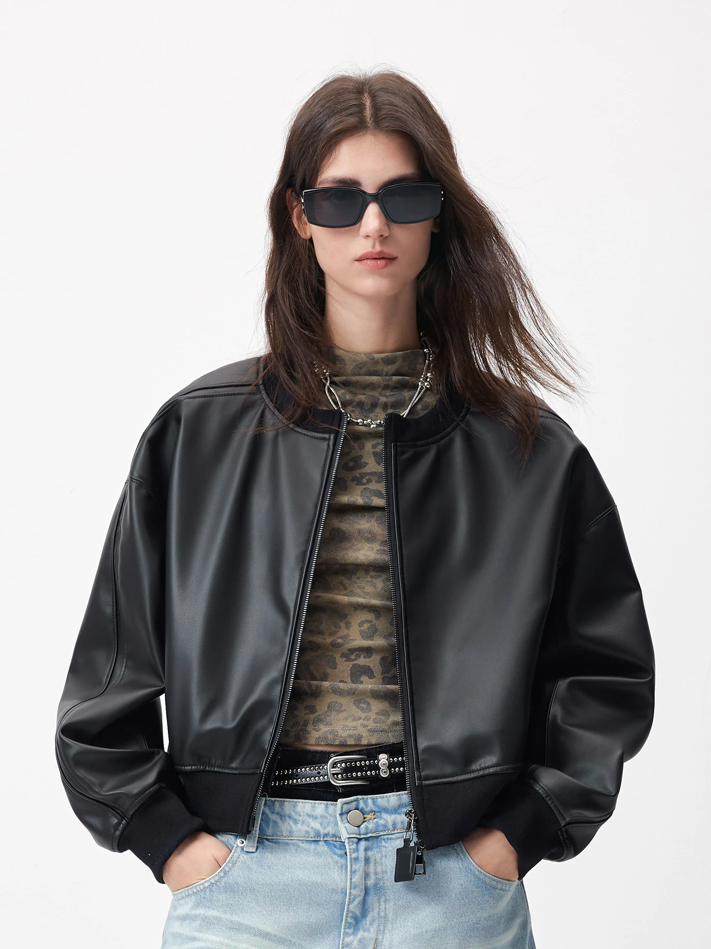 Kele Women's Loose Silhouette ort eepskin Leather Jaet Retro American Sle Zipper Closure Breathable Casual Coat