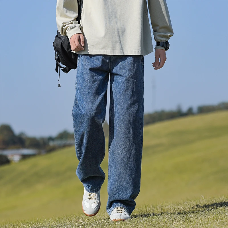 

Autumn men's jeans loose and breathable solid color casual straight leg pants, a must-have cool and handsome for high street you