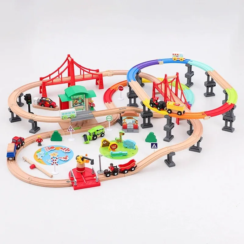 Zuggleis-Set aus Holz, Touristenattraktion, farbenfrohe, mehrschichtige Struktur, kompatibel mit Spielzeug für Eisenbahnschienen aller Marken