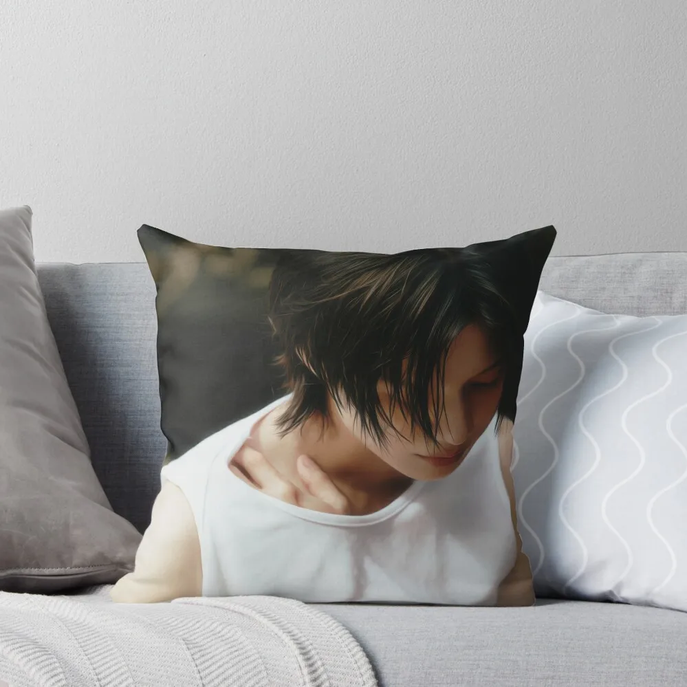 

Taemin Guilty (oil paint) Throw Pillow Bed pillowcases Decorative pillow case luxury sofa pillows