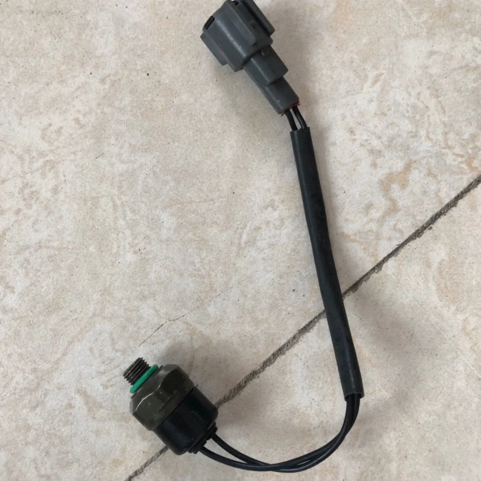 

For Nissan Paladin Riki Pickup D22 Air Conditioning Dryer Bottle Reservoir Pressure Switch