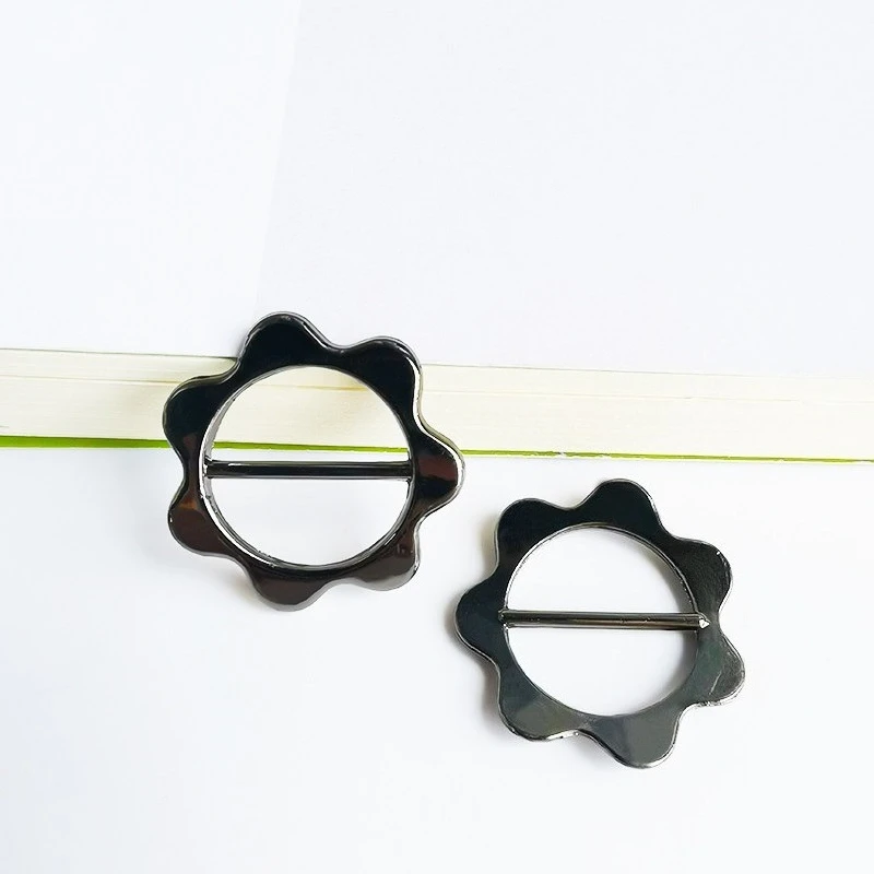 Round Circle Clip Buckle Clothing Ring Wrap Holder Silk Scarf Ring Clip T-shirt Tie Clip DIY Female Ornament