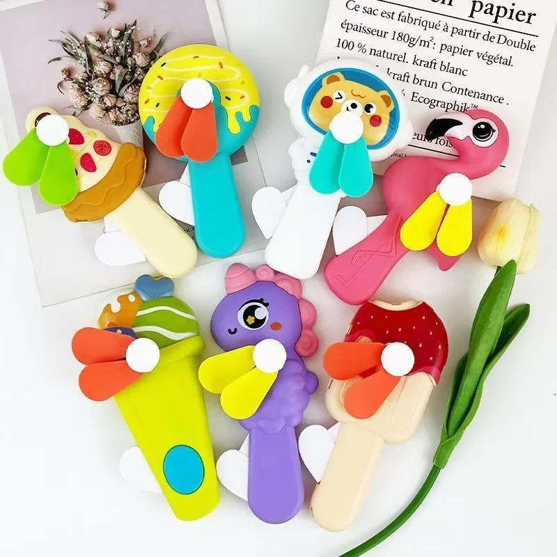 Niedlicher Cartoon-Handventilator, tragbares Mini-Sommer-Kühlgerät für Erwachsene, Outdoor-Camping und täglichen Gebrauch, Geschenk