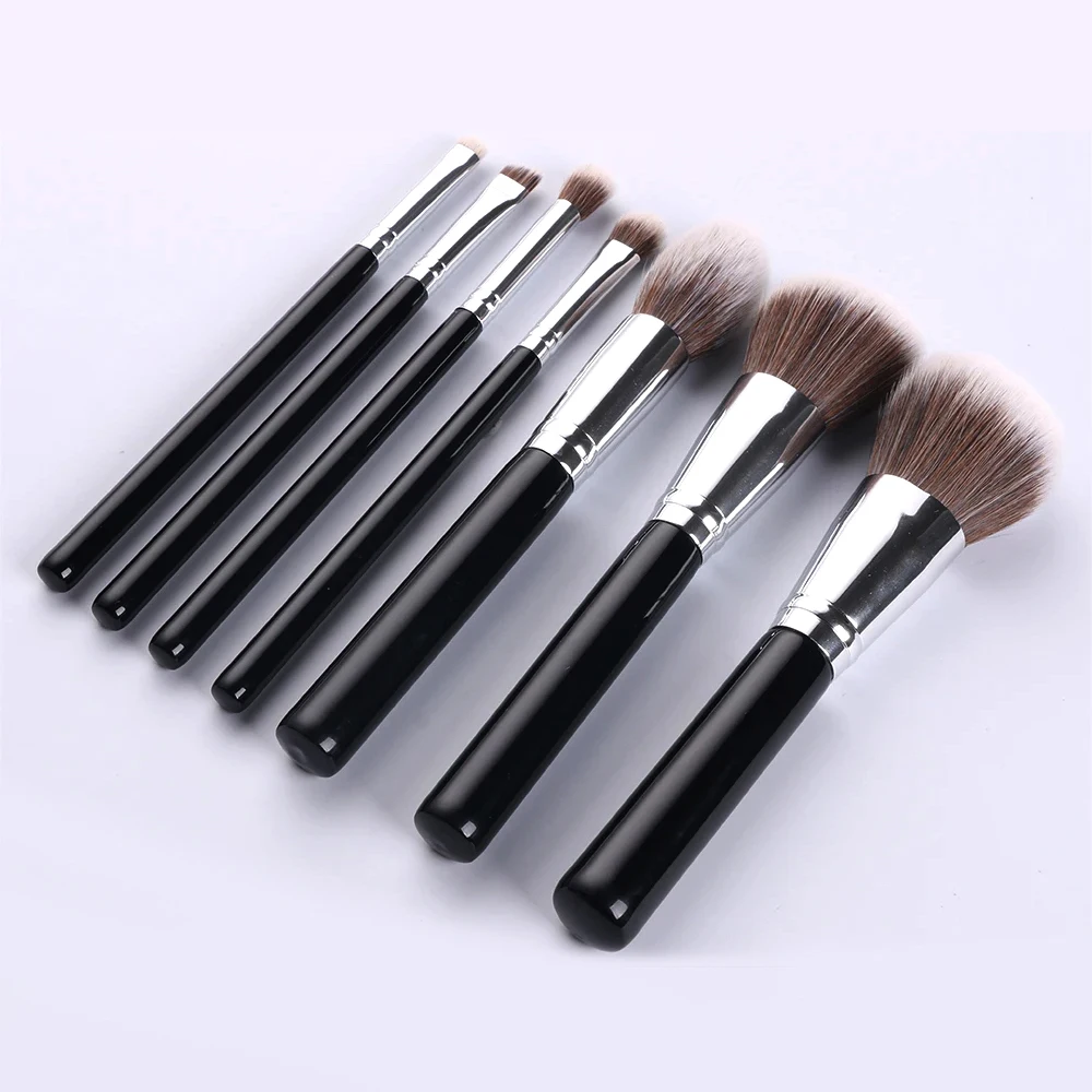 ชุดแปรงแต่งหน้า 7 ชิ้น แปรงรองพื้น คอนซีลเลอร์ อายแชโดว์ สำหรับรองพื้นชนิดน้ำ ครีม เนื้อนุ่ม แน่นหนา อุปกรณ์แต่งหน้าเพื่อความงาม