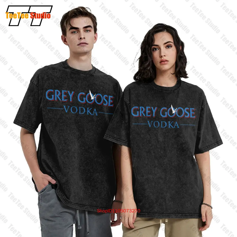 Grey Goose Vodka Drinks Logo Vintage Oversized T-Shirt C4B7