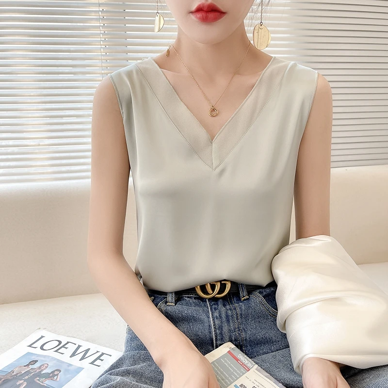 2023 New Summer Silk Camisole Ladies Satin V-Neck Mulberry Silk Suspenders Thin Sleeveless Top Inside T-Shirt And Bottoming Vest