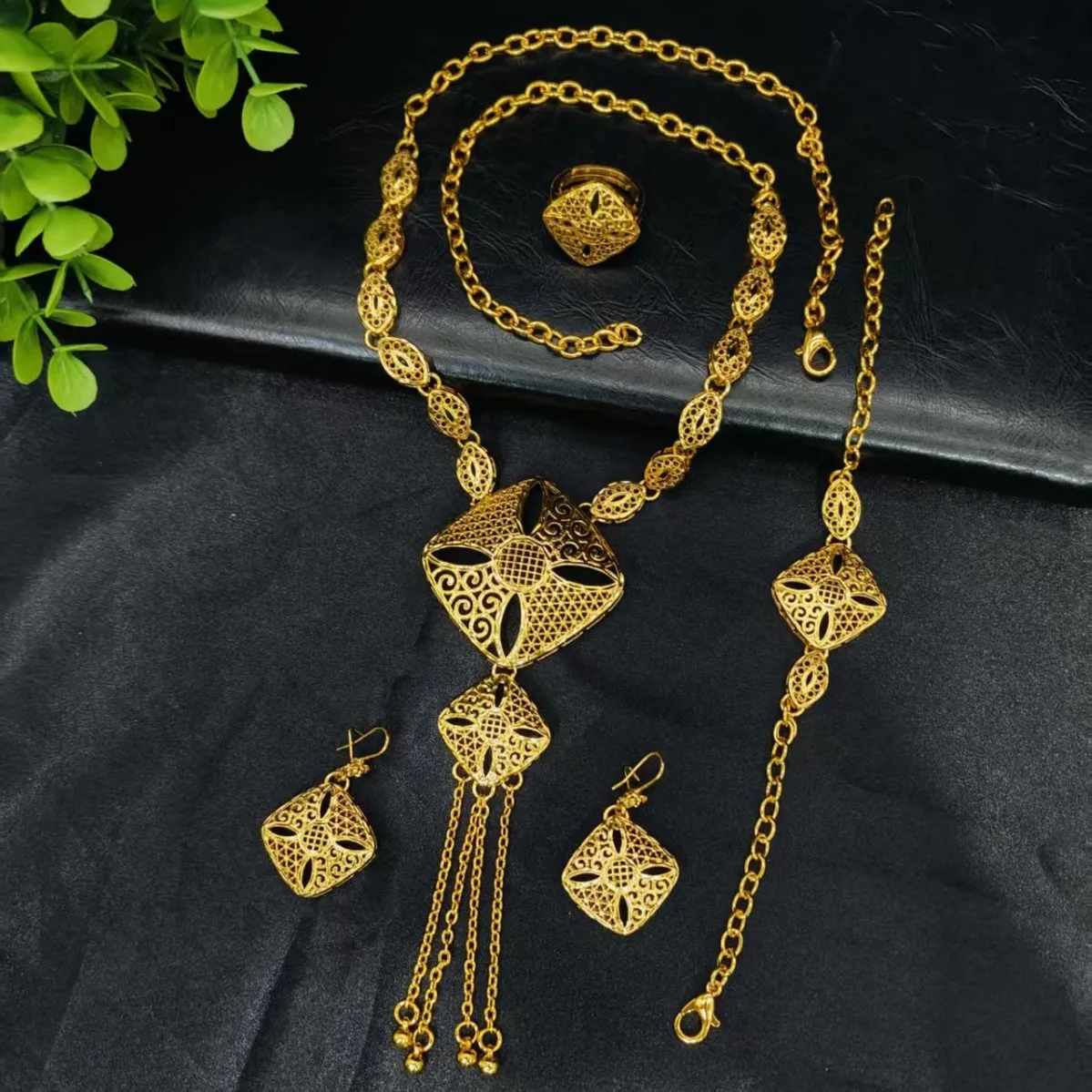 Luxury 24K 9999 Pure Gold real gold Women's gold-plated four-piece openwork tassel necklace bracelet