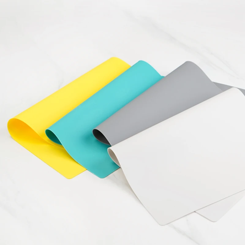 

1PC 15 Inch Food Grade Rectangle Silicone Table Mat Pad Heat-Resistant Kitchen Dining Table Placemats Silicone Mat