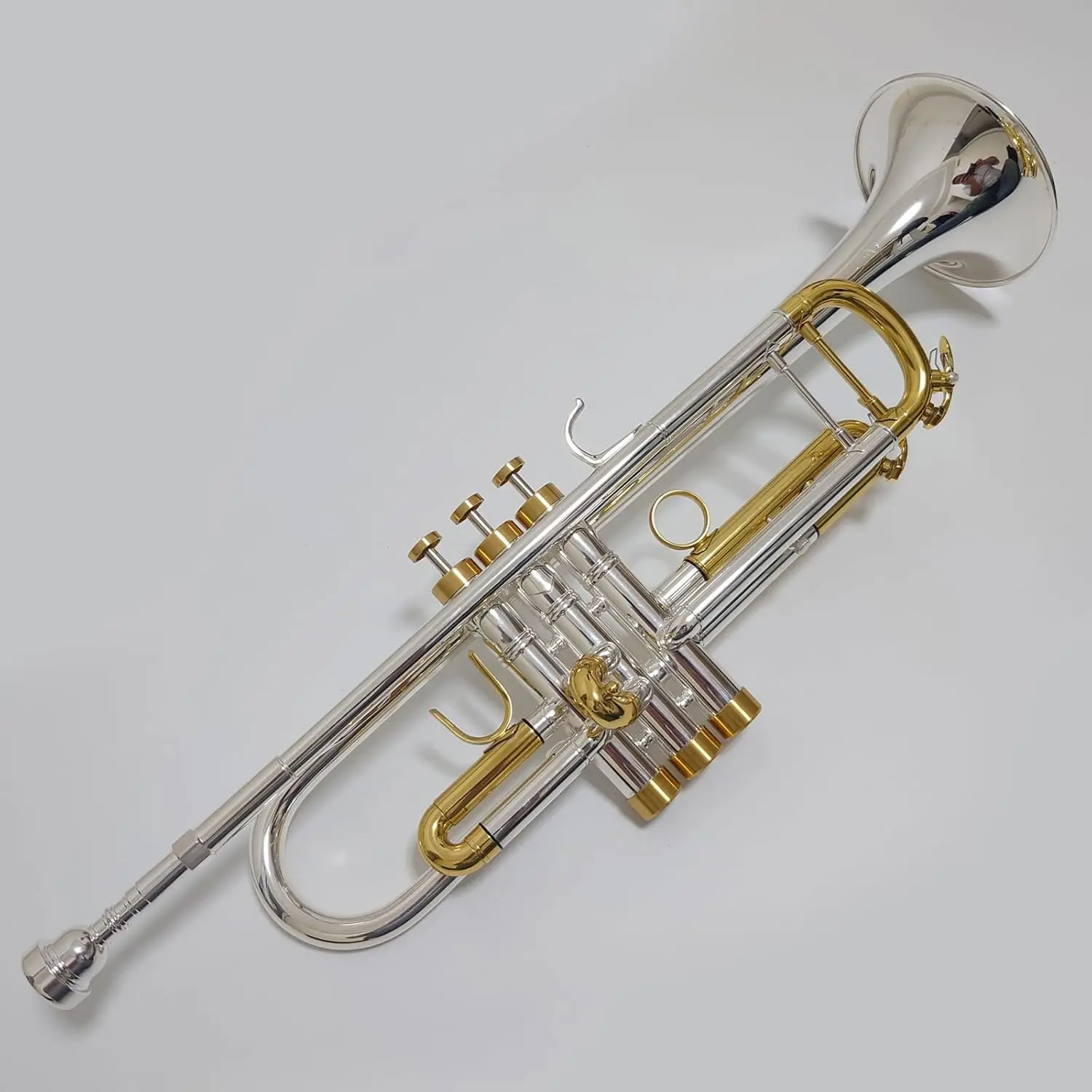 Bb Trumpet Silver Standard Brass Trumpet Set W/Mouthpiece and Case,for Beginner or Advanced Student