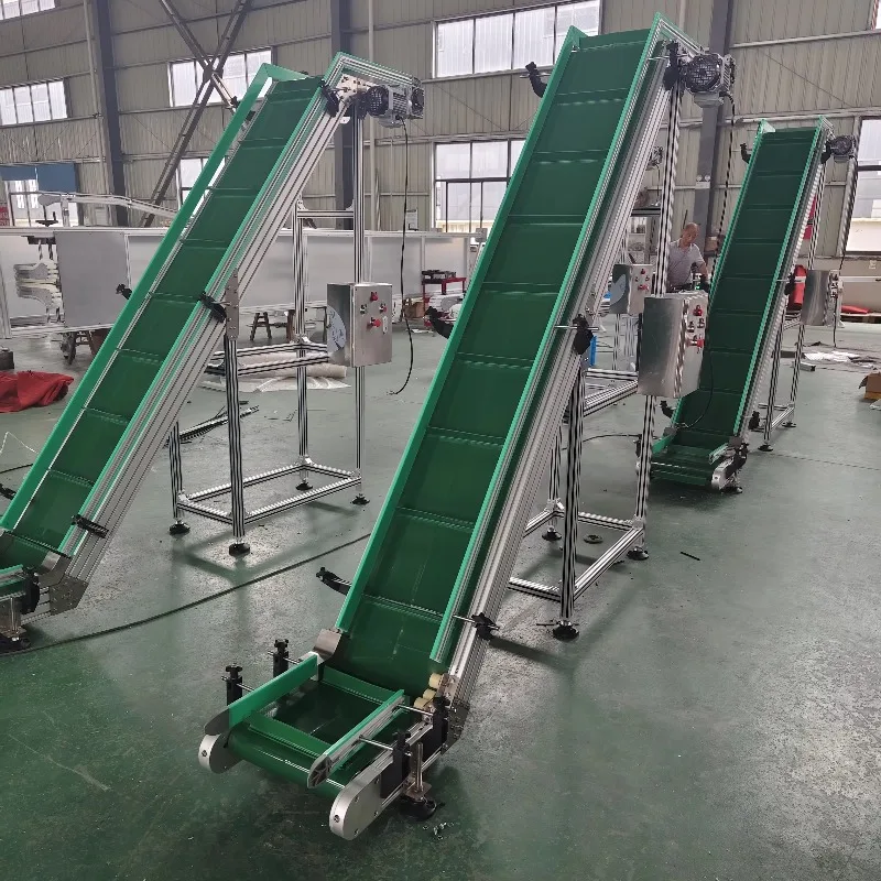 Compact and easy-to-use food-grade belt tilt conveyor