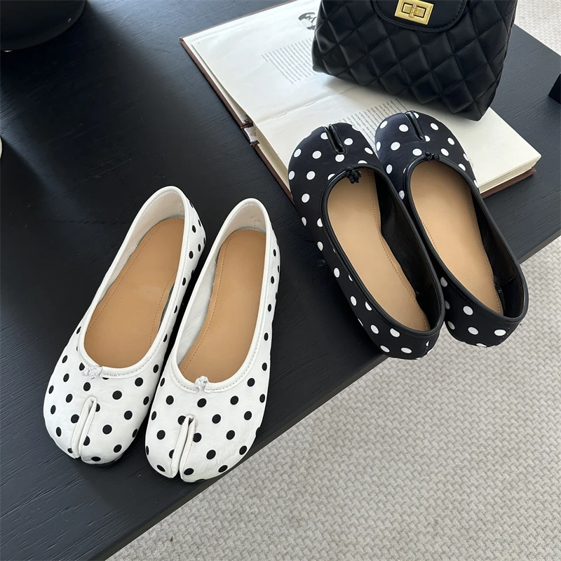2026 Spring New Low Heel Women's Shoes Fashion Shallow Mouth Single Shoes Wave Point Women's Flat Shoes Plus Size43