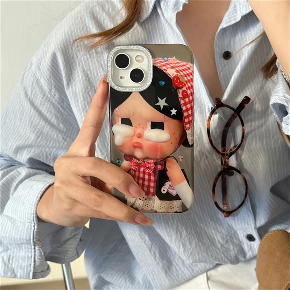 

Funny Cartoon Cry Girl Phone Case For iPhone 16 Pro 15 14 Pro Max Cover Fashion Cute Protective Cases For Girly Funda