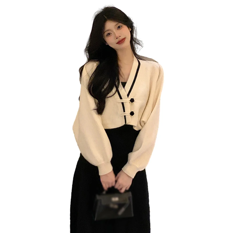 Women\'s Sweater Korean Version V Neck Contrast Colors Loose Sweet Gentle Chinese Style Short Sweater Cardigan