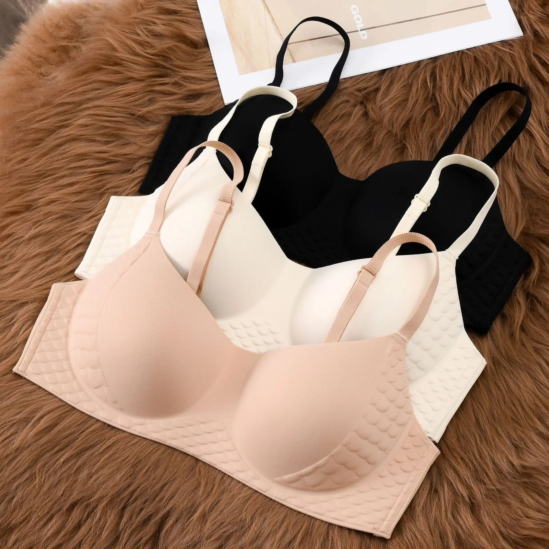 

2 pieces seamless women's bra cover, thin cup upper support, no steel ring.