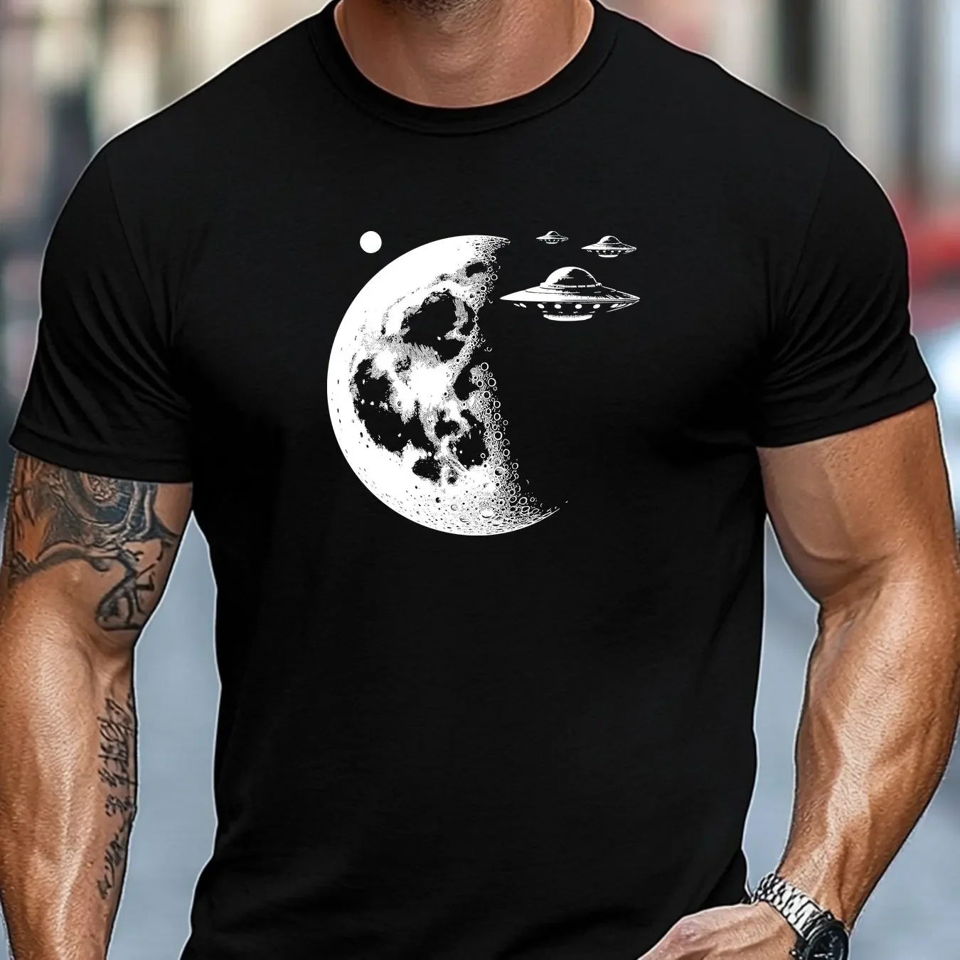 100% Pure Cotton Summer Men's and Women's Short-Sleeved T-Shirt with Moon and UFO Patterns, Comfortable and Versatile
