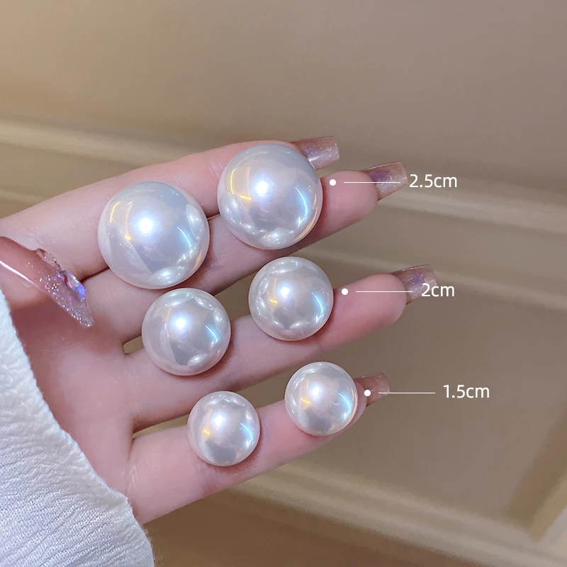 

Big Pearl Stud Earrings Bride Retro Elegant Hepburn Advanced Temperament Socialite French Tide Exaggerated Wedding Party Jewelry